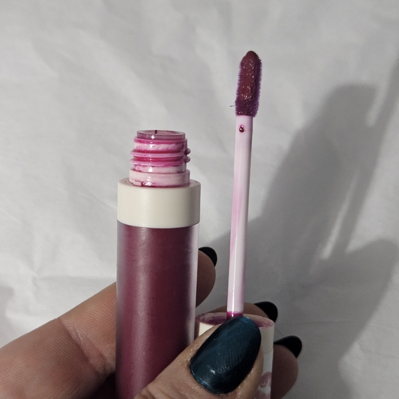 BRAND NEW Farmasi Lip Laquers Latina Collection Shiny Lip Stain All Day Wear - Picture 4 of 5